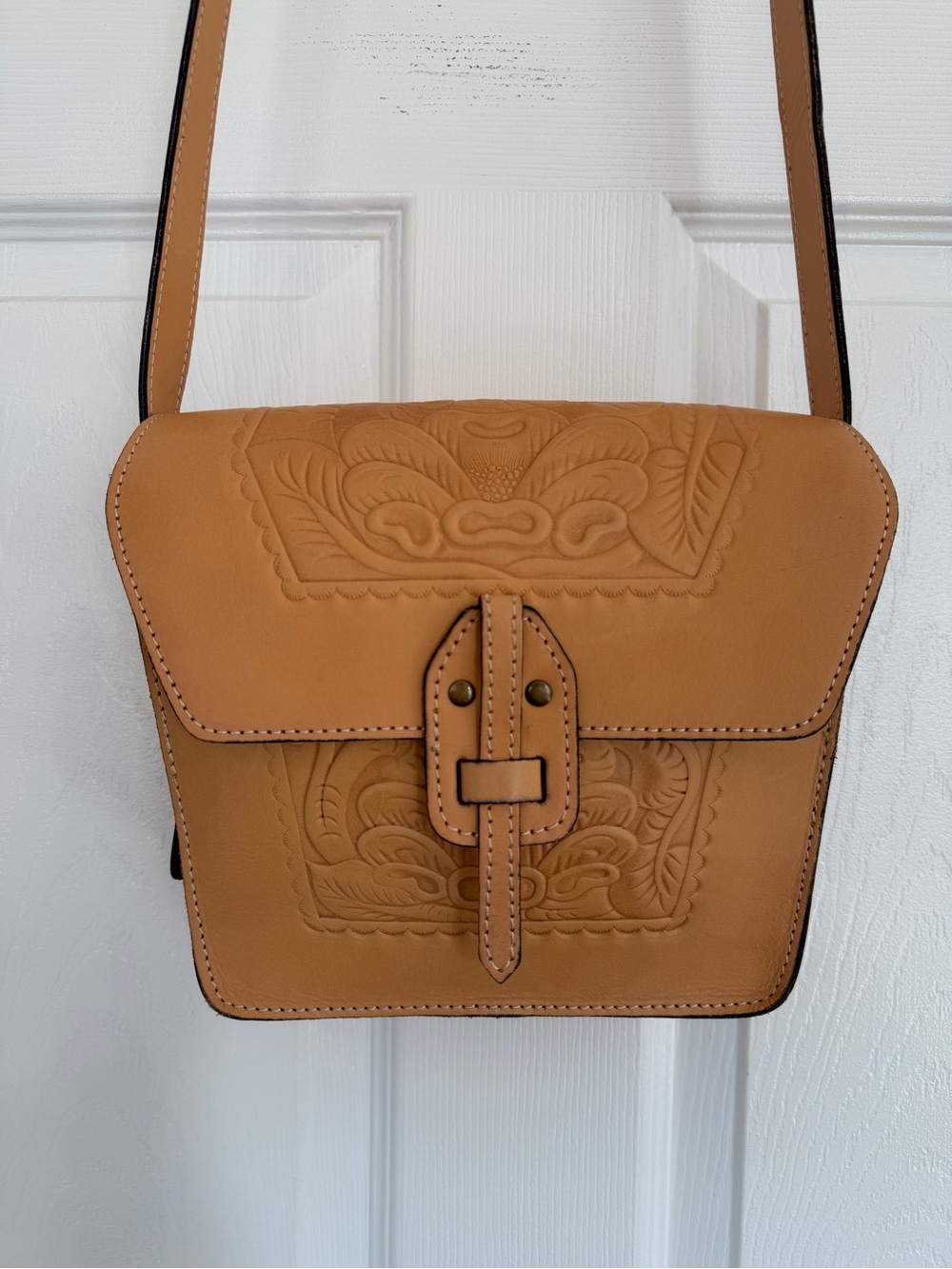 Patricia Nash Marciana Small Leather Crossbody Boho Bag - Picture 3 of 5